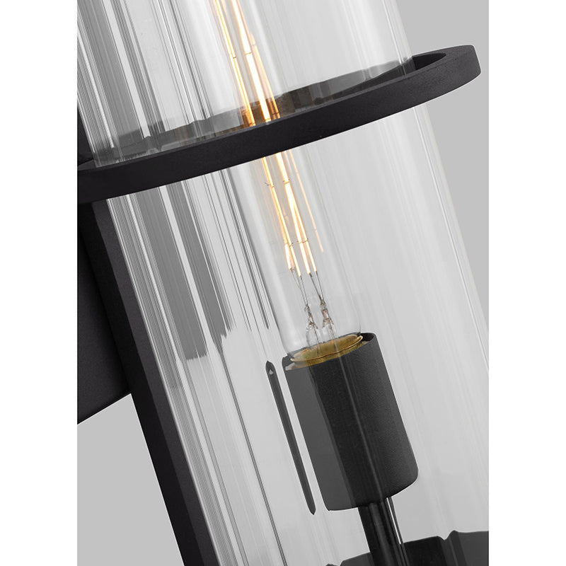 Visual Comfort 8726701EN7 Alcona 1-lt 18" Tall LED Outdoor Wall Lantern