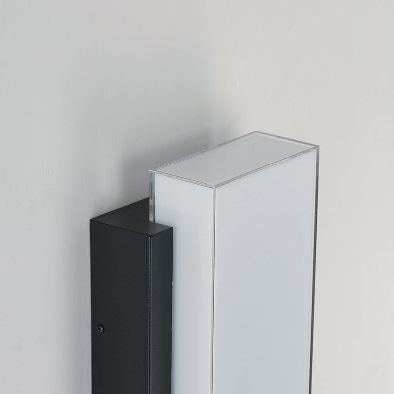 ET2 E30182 Tower 1-lt 15" Tall LED Outdoor Wall Sconce