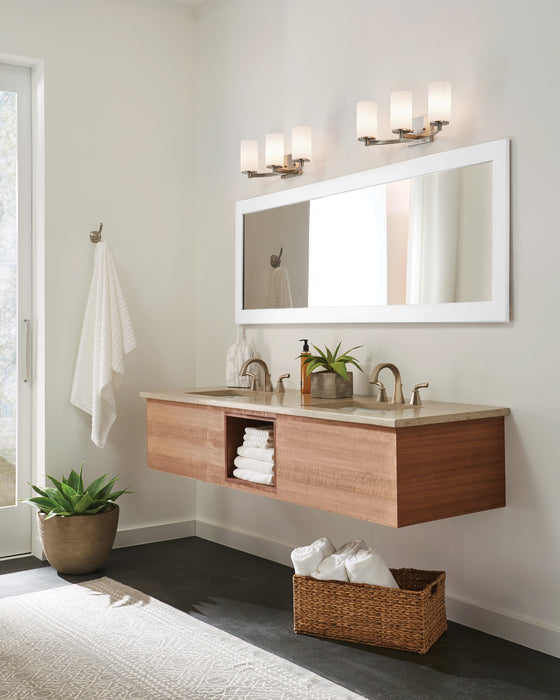 Sea Gull 4439103 Hettinger 3-lt 21" Bath Light