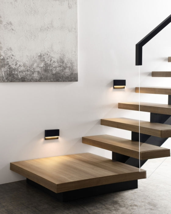 Tech 700OSWEND Wend 6' LED Outdoor Wall/Step Light, Selectable CCT, 120V | 700OSWEND92730Z120 | Visual Comfort | LBC Lighting