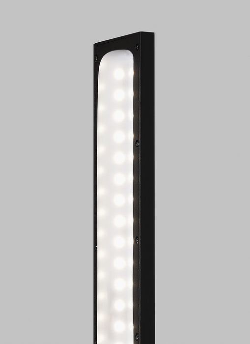 Tech 700OWBLD Blade 18 18" Tall LED Outdoor Wall Light, Selectable CCT