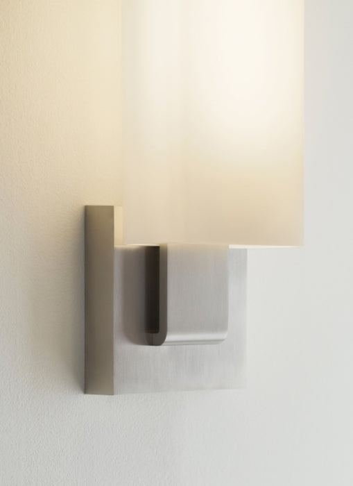 Tech 700WSKISW Kisdon 1-lt 16" Tall LED Wall Light