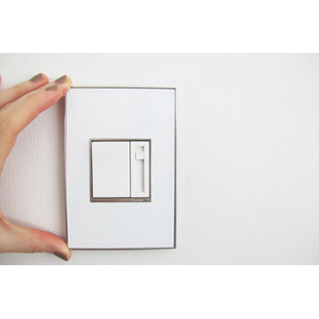 Adorne ADPD4FBL3P2 0-10V Paddle Dimmer