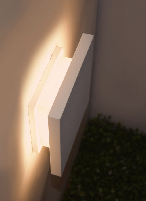 ET2 E41388 Alumilux 1-lt LED Outdoor Wall Sconce