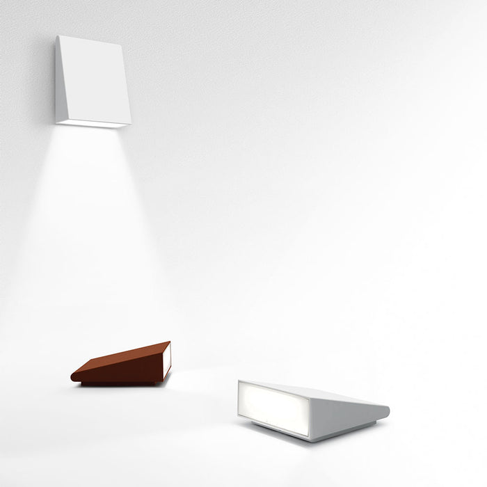 Artemide Cuneo LED Outdoor Wall/Floor Light