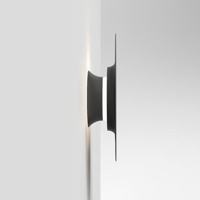 Artemide Facce Prism Shallow HO LED Wall/Ceiling Light